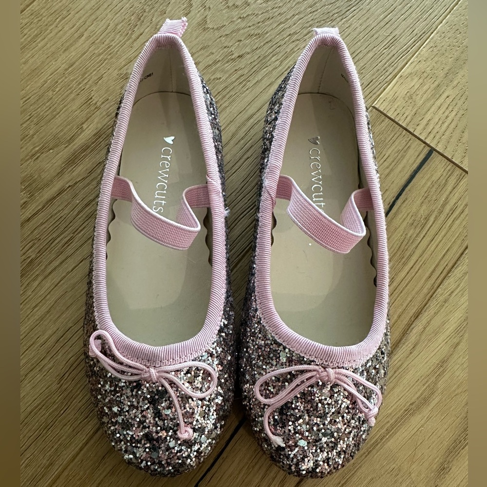 Crew Cuts link sharply ballet flat